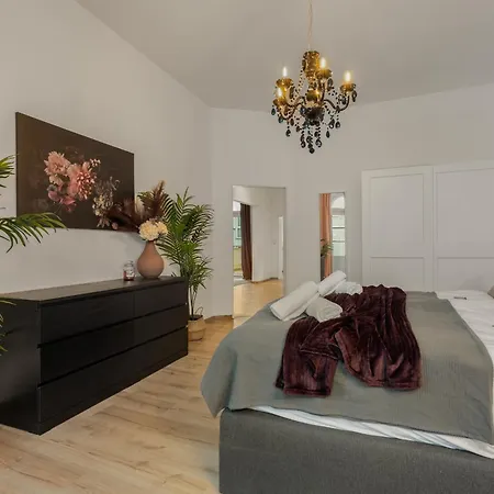 Loc - Altstadtlage Appartement *