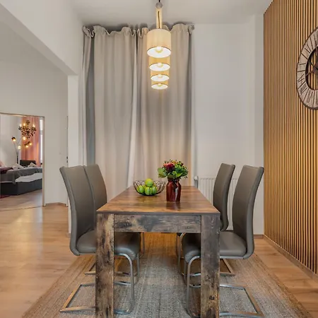 Loc - Altstadtlage Apartment *